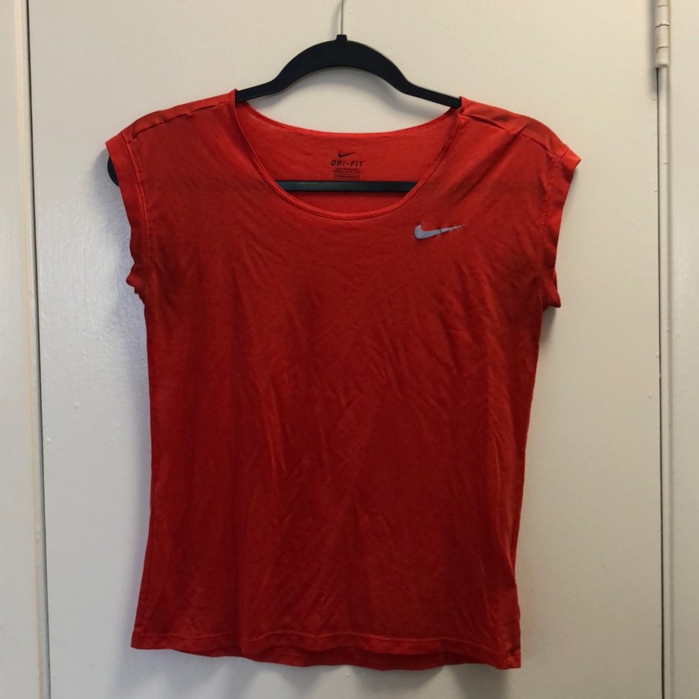 Athletic top